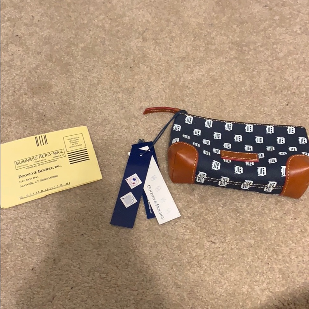 Dooney & Bourke Detroit tigers Womens Wallet
